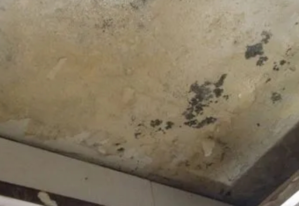 化州阳台漏水维修公司分享下化州卫生间渗水维修需要注意哪些问题。
